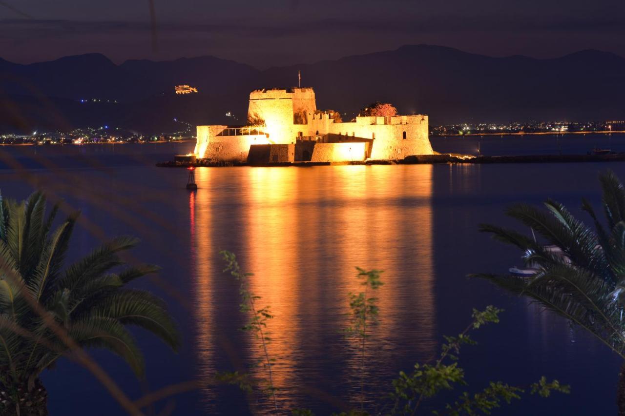 Margietta'S Suites Nafplio Ngoại thất bức ảnh